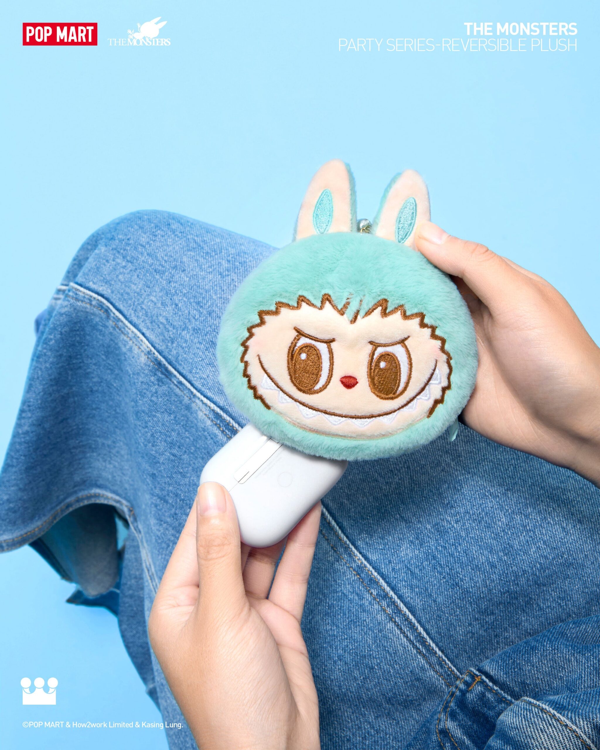 TheMonstersPartySeries-ReversiblePlush-global-01