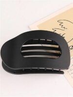 4 solid color hair clips - Image 15